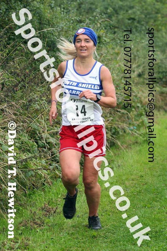 Senior Womens relay, 2021 Farringdon Open Cross Country, Sunderland . Photo: David T. Hewitson/Sports for All Pics
